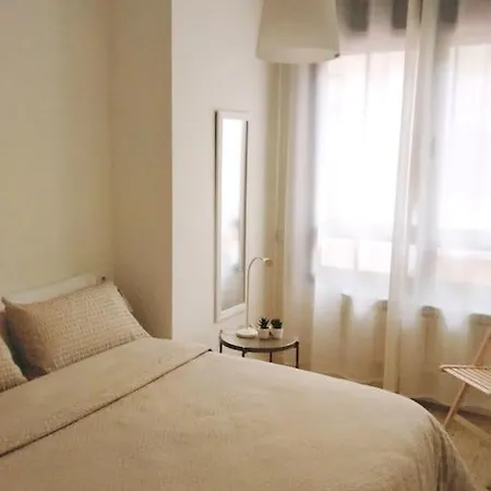 Διαμέρισμα La Terraza De La Vega - Ubicacion Inmejorable , Wifi , Terraza Y Parking Gratuito *