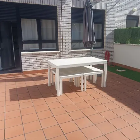 דירה La Terraza De La Vega - Ubicacion Inmejorable , Wifi , Terraza Y Parking Gratuito