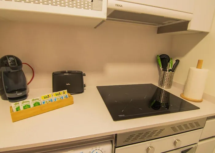 La Terraza De La Vega - Ubicacion Inmejorable , Wifi , Terraza Y Parking Gratuito *