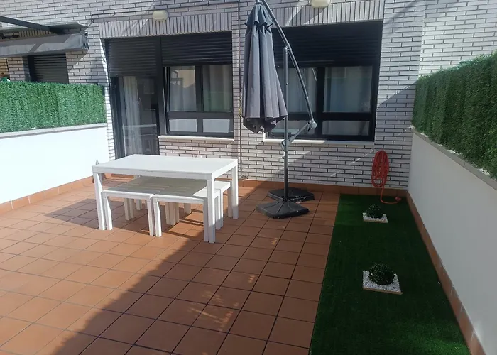 La Terraza De La Vega - Ubicacion Inmejorable , Wifi , Terraza Y Parking Gratuito * Oviede