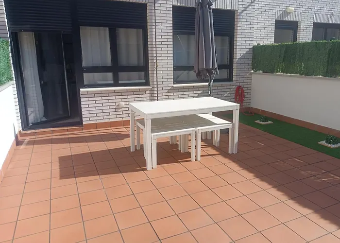 شقة La Terraza De La Vega - Ubicacion Inmejorable , Wifi , Terraza Y Parking Gratuito